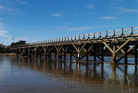 kakanui bridge.jpg